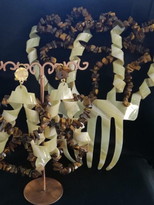 Conjunto carey asta de toro y piedra