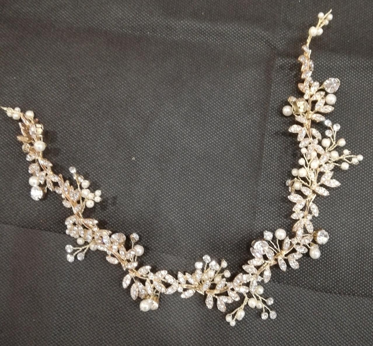 Tocado abierto de cristal dorado