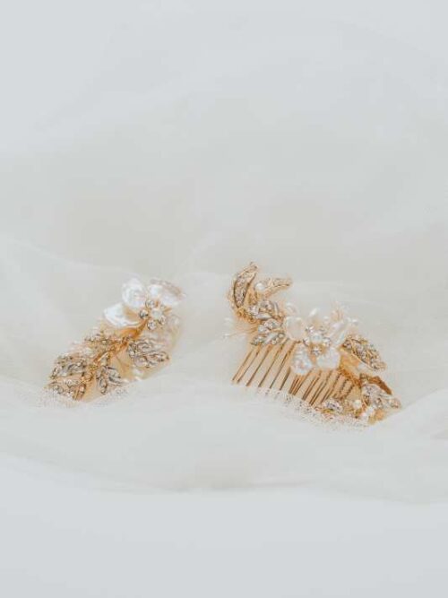 Conjunto peine y broche dorado