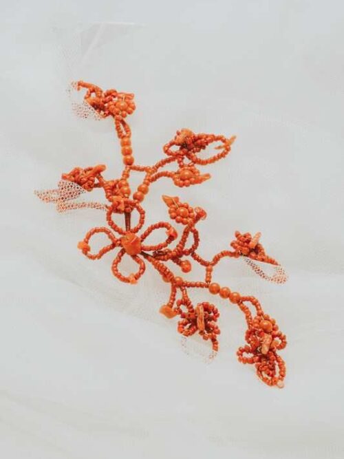 Tocado flexible coral