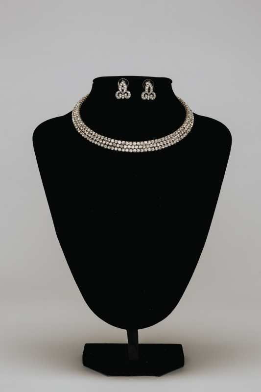 Conjunto pendiente y gargantilla zirconitas