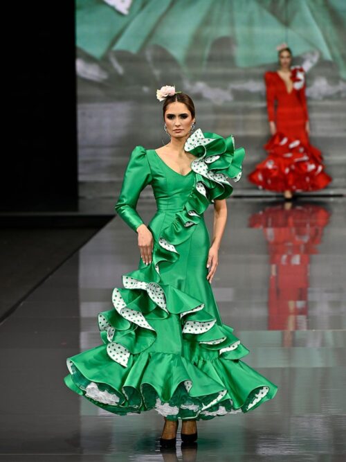 Vestido verde volante hombro