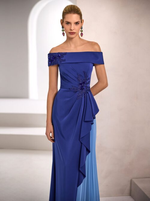 Vestido largo de satén con escote envolvente